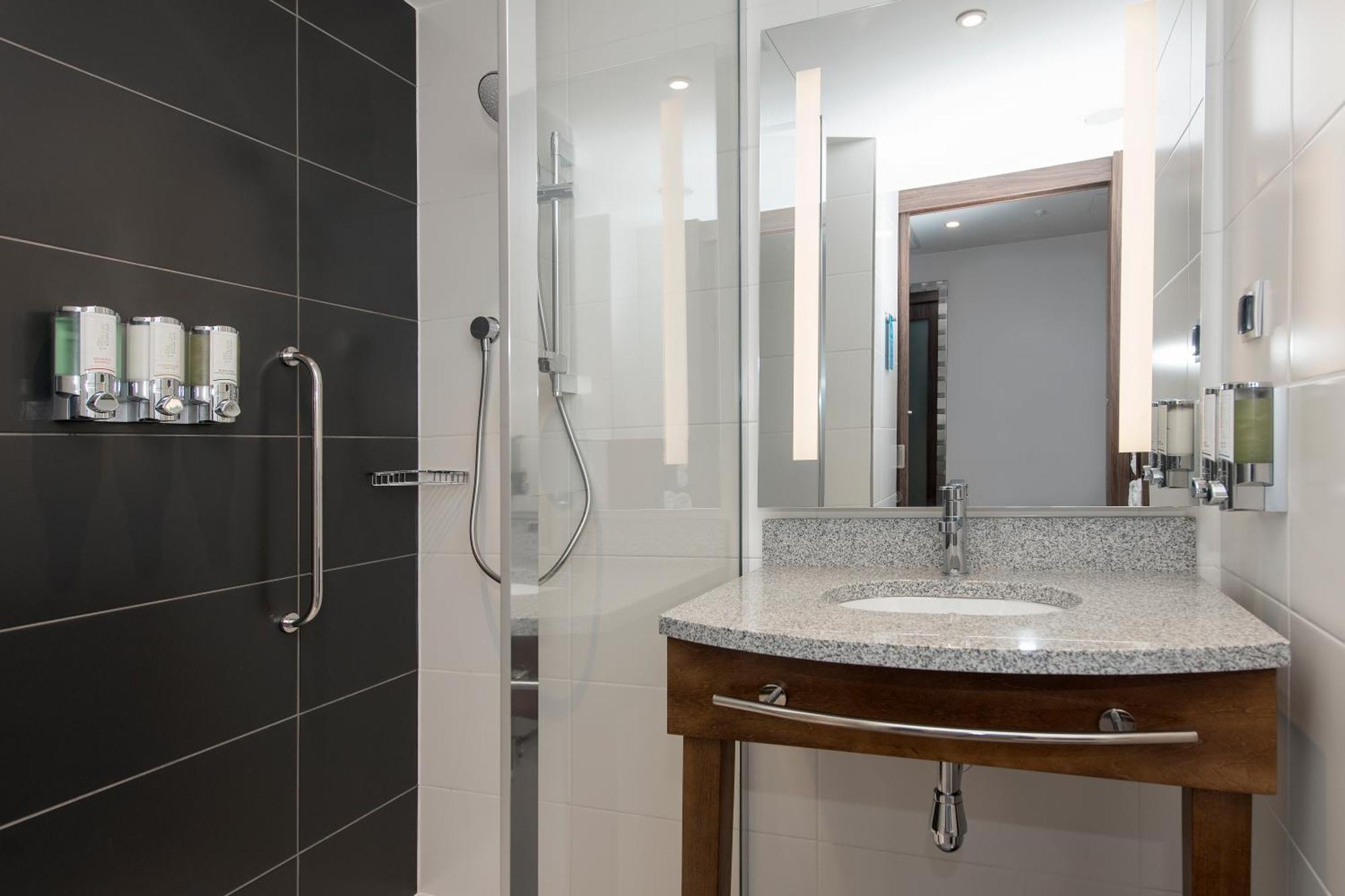 Hotel Hampton By Hilton Old Town 3*